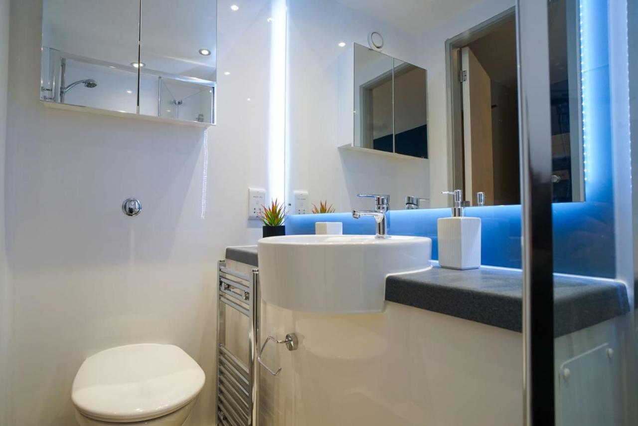 Bright Modern Studios And Private Bedrooms With Shared Kitchen At Straits Meadow Near Edinburgh City Centre Kültér fotó