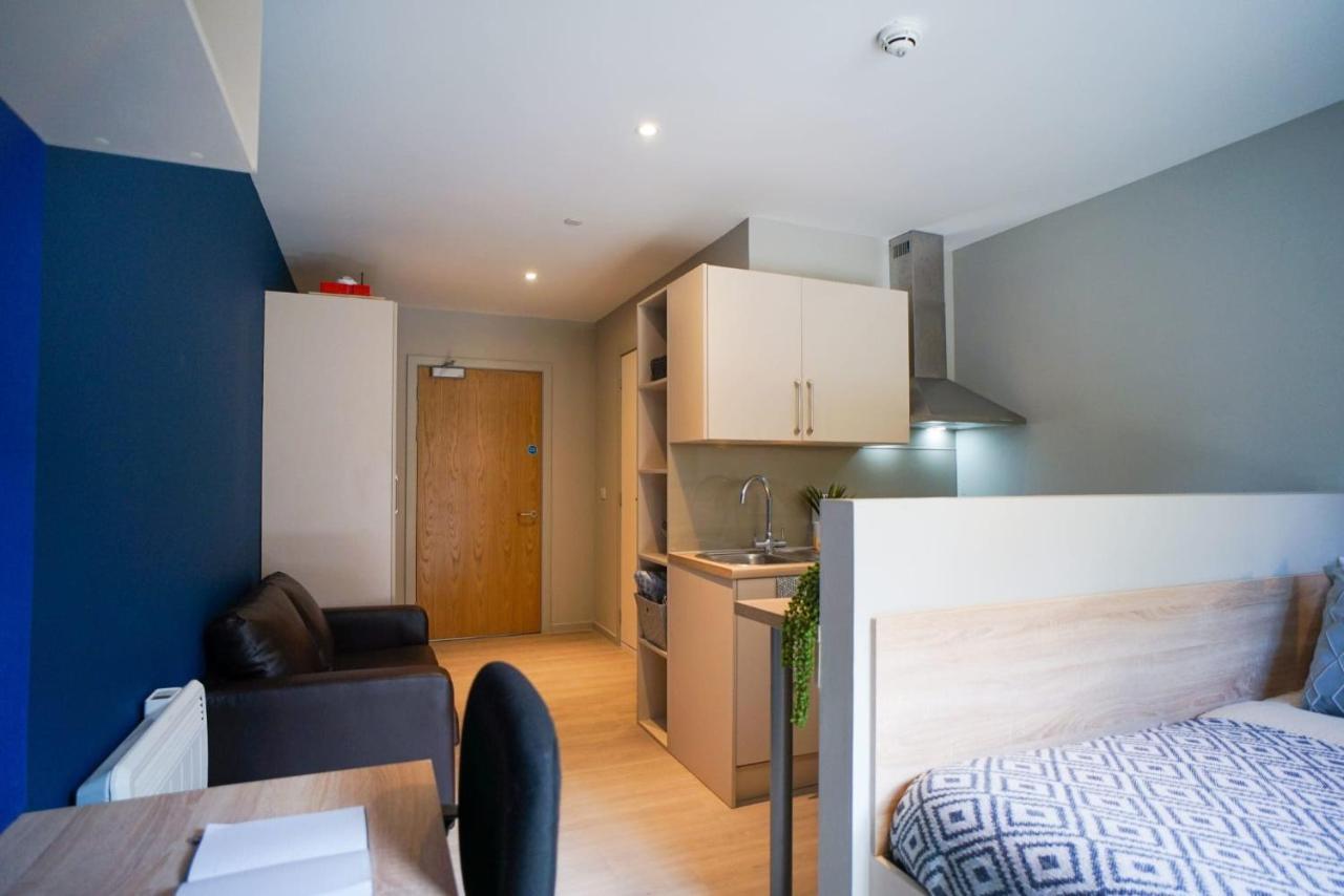 Bright Modern Studios And Private Bedrooms With Shared Kitchen At Straits Meadow Near Edinburgh City Centre Kültér fotó