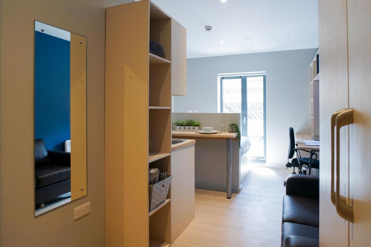 Bright Modern Studios And Private Bedrooms With Shared Kitchen At Straits Meadow Near Edinburgh City Centre Kültér fotó
